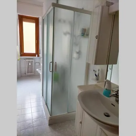 Le Tre Sorelle La Morra Buitenkant foto